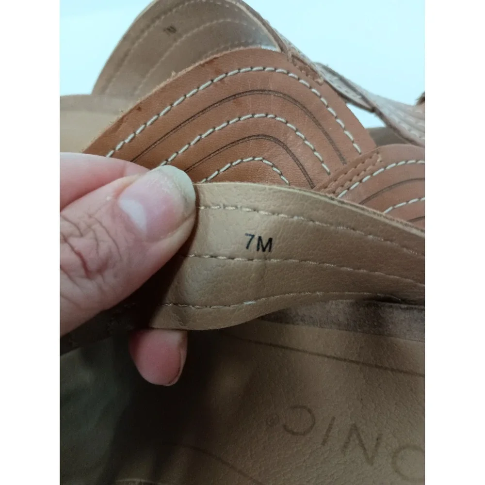 Vionic Wedge Sandals Womens 7M Brown Leather Orthotic Comfort Strappy Shoes